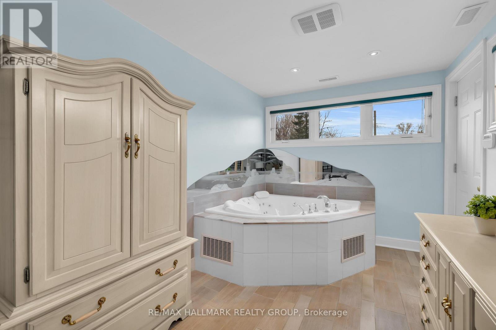 162 Loretta Avenue N, Ottawa, Ontario  K1Y 2J8 - Photo 17 - X12875216