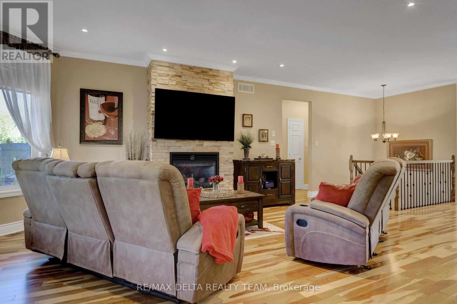 6948 Mary Anne Drive, Ottawa, Ontario  K4P 0B9 - Photo 15 - X12875228