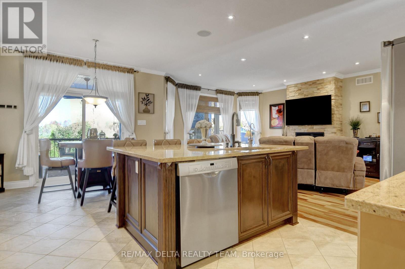 6948 Mary Anne Drive, Ottawa, Ontario  K4P 0B9 - Photo 20 - X12875228