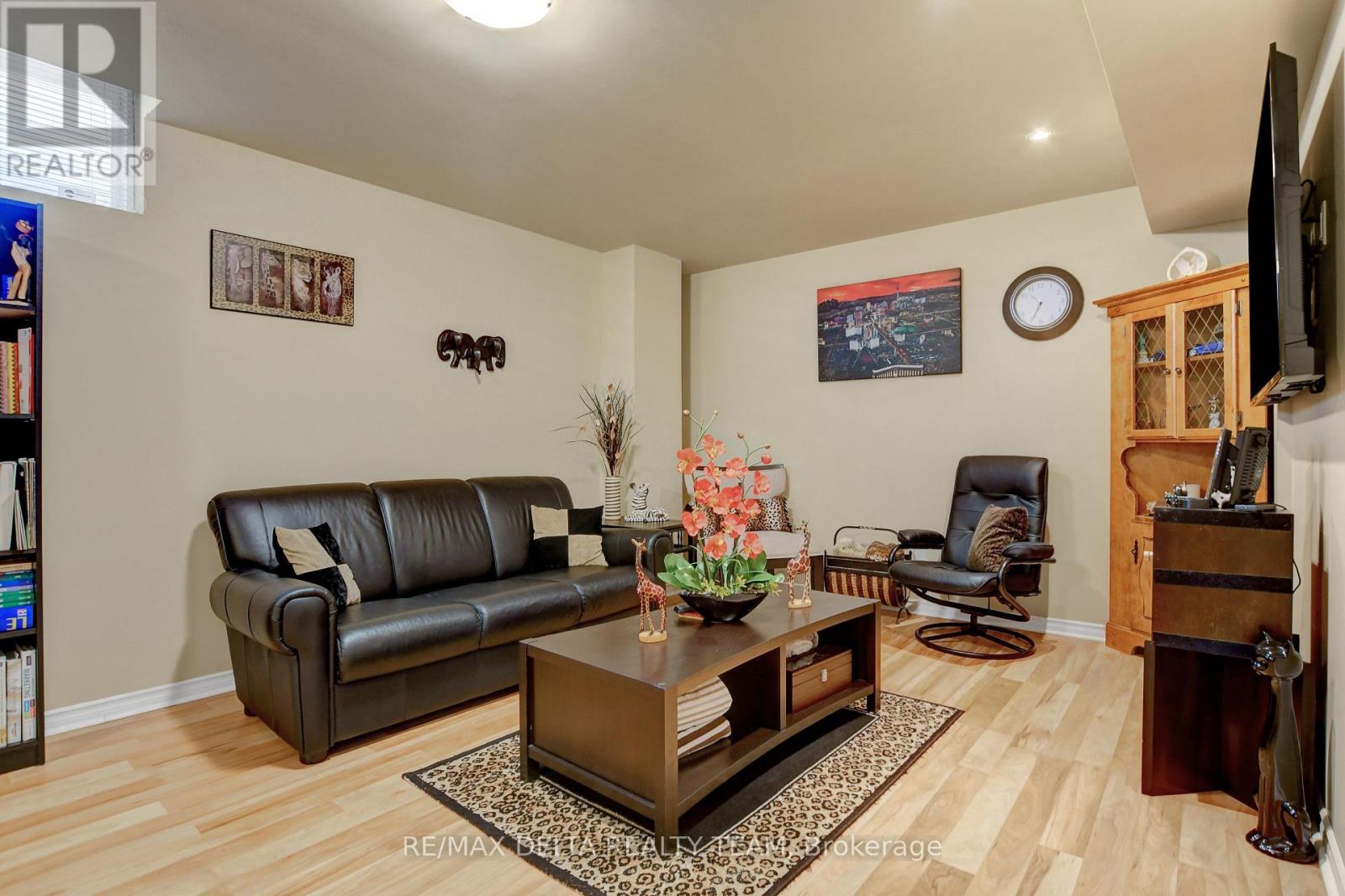 6948 Mary Anne Drive, Ottawa, Ontario  K4P 0B9 - Photo 31 - X12875228