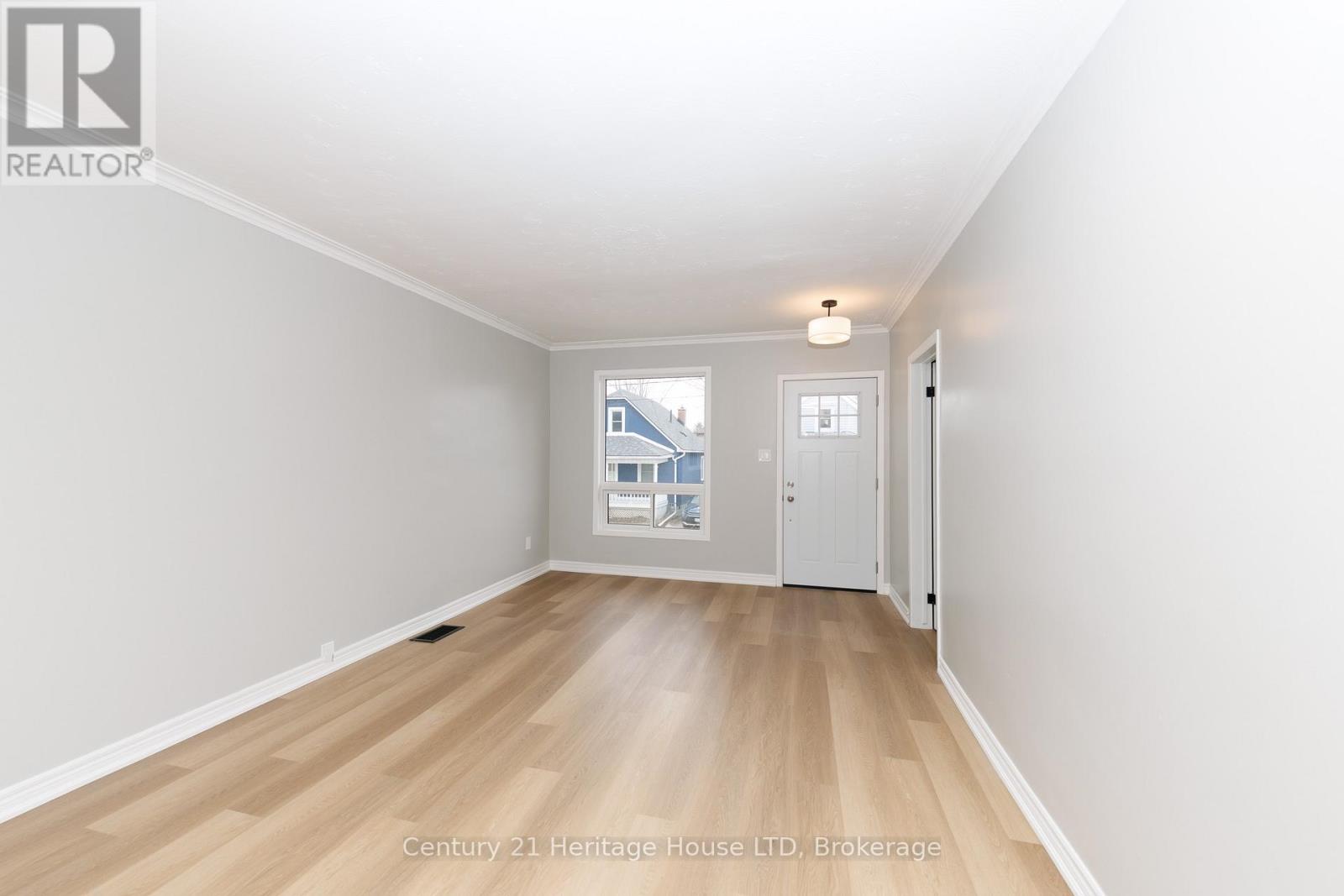 64 Patricia Street, Thorold, Ontario  L2V 3W1 - Photo 10 - X12875278