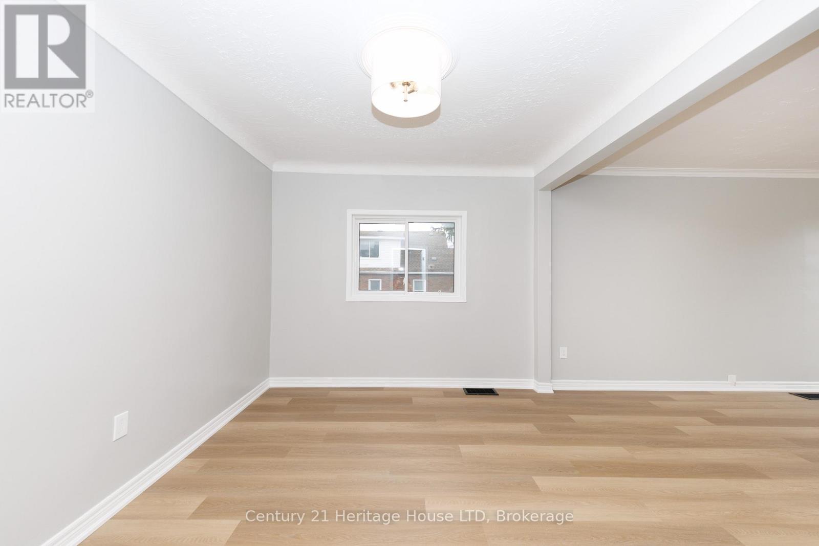 64 Patricia Street, Thorold, Ontario  L2V 3W1 - Photo 12 - X12875278