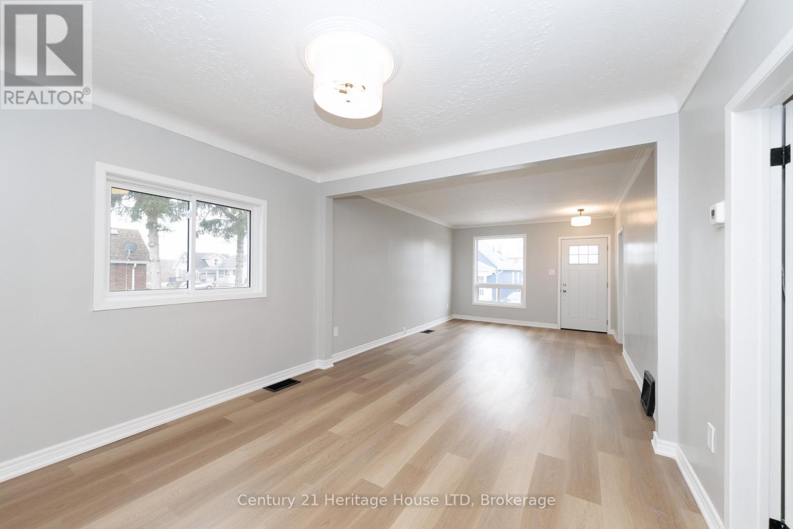 64 Patricia Street, Thorold, Ontario  L2V 3W1 - Photo 13 - X12875278