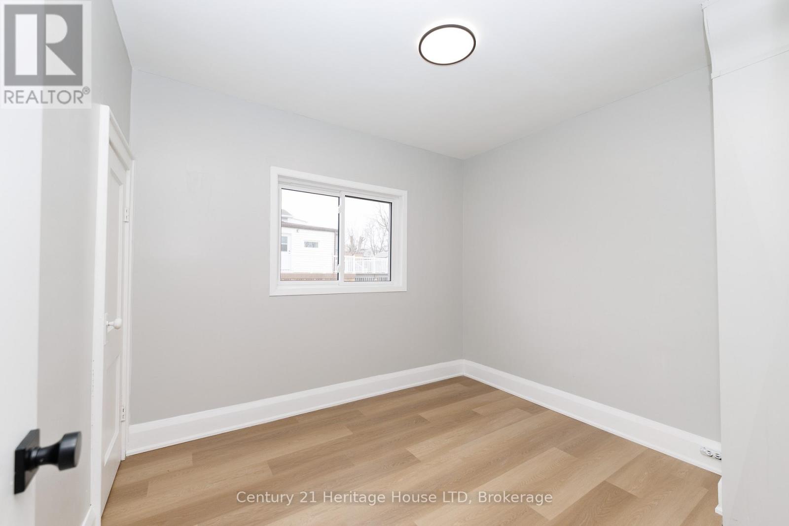 64 Patricia Street, Thorold, Ontario  L2V 3W1 - Photo 17 - X12875278