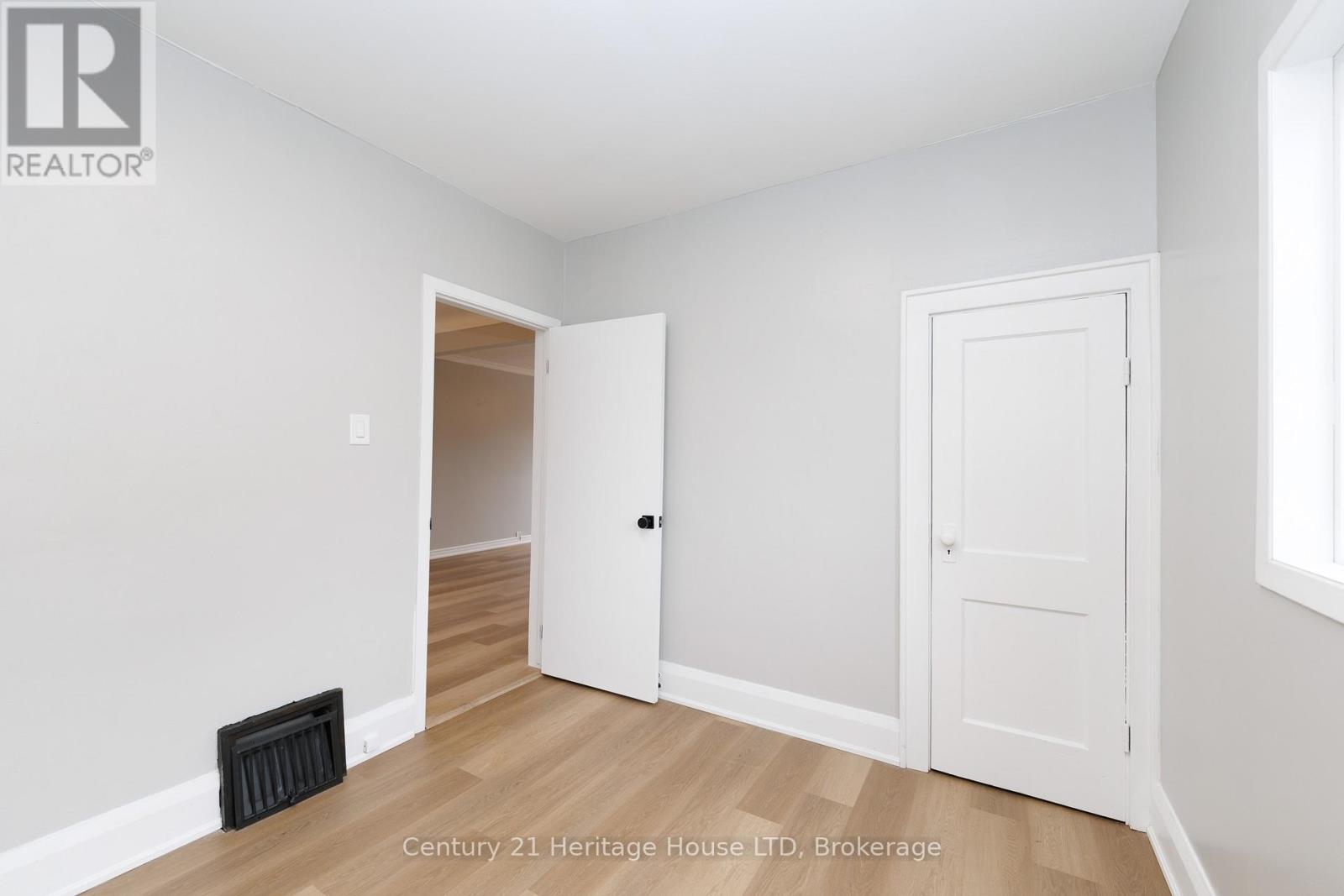 64 Patricia Street, Thorold, Ontario  L2V 3W1 - Photo 18 - X12875278