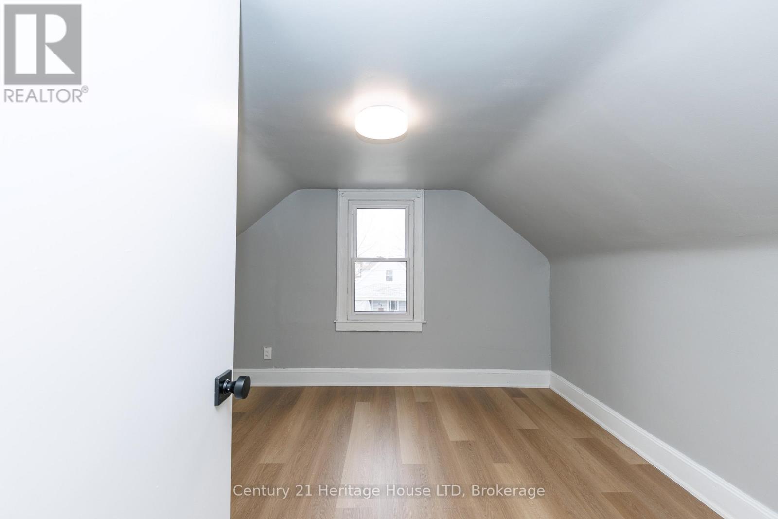 64 Patricia Street, Thorold, Ontario  L2V 3W1 - Photo 23 - X12875278