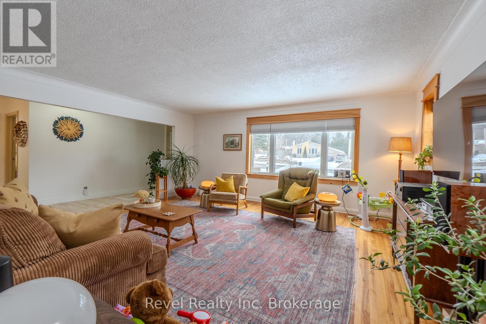 858 Airport Road, North Bay, Ontario  P1C 1A2 - Photo 10 - X12875288