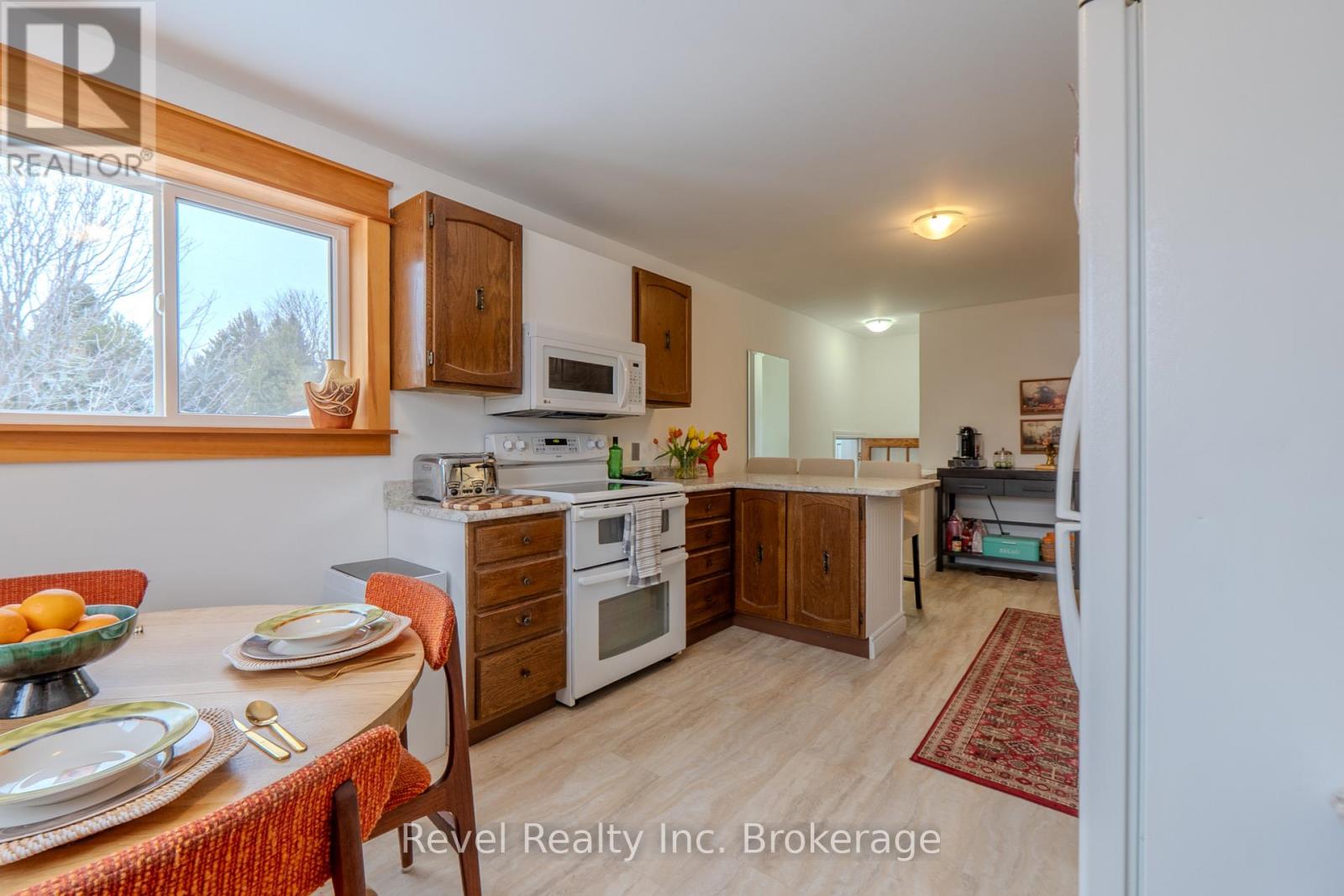 858 Airport Road, North Bay, Ontario  P1C 1A2 - Photo 19 - X12875288