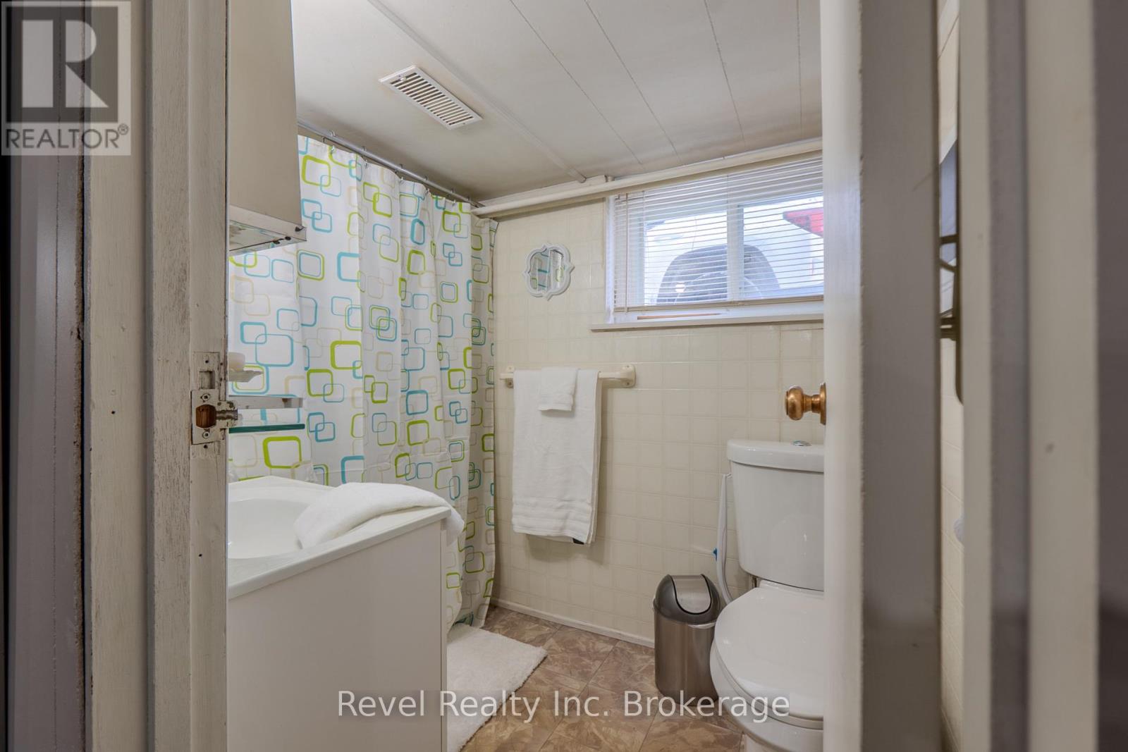 858 Airport Road, North Bay, Ontario  P1C 1A2 - Photo 29 - X12875288