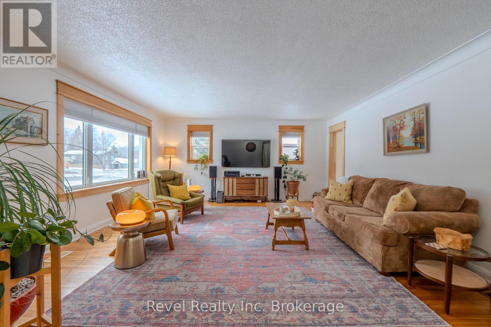 858 Airport Road, North Bay, Ontario  P1C 1A2 - Photo 8 - X12875288