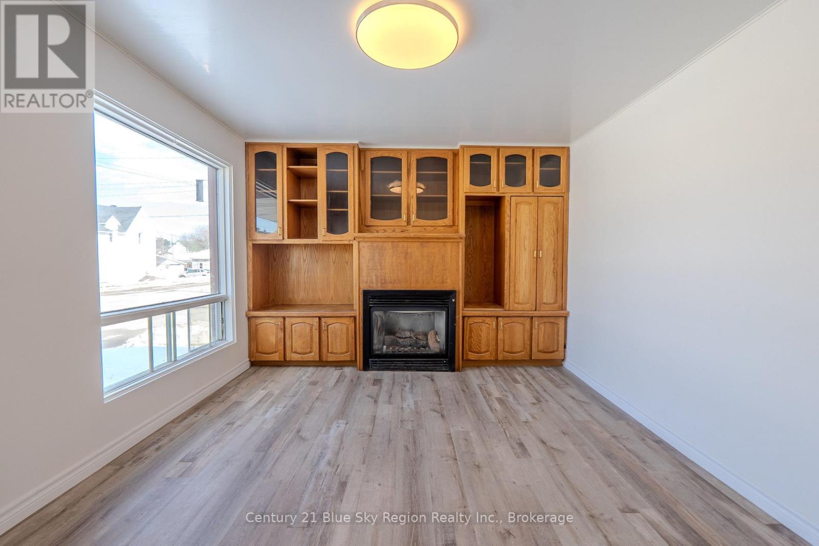 122 William Street, West Nipissing, Ontario  P2B 2B3 - Photo 11 - X12875672