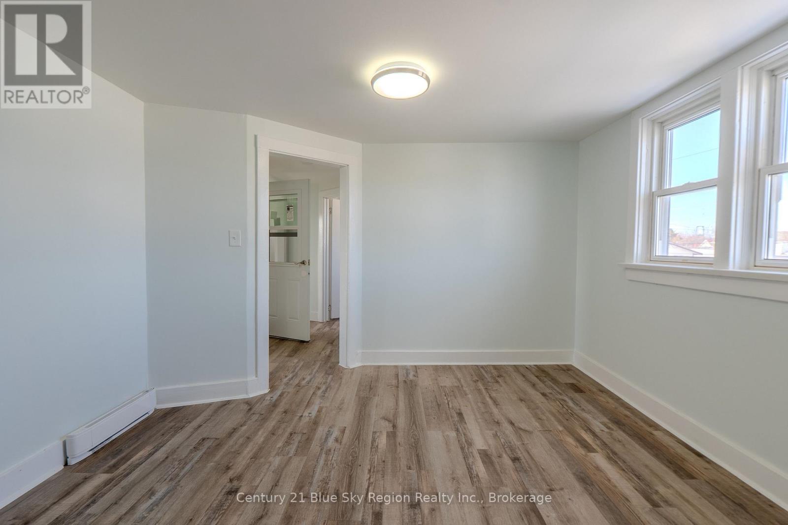 122 William Street, West Nipissing, Ontario  P2B 2B3 - Photo 24 - X12875672