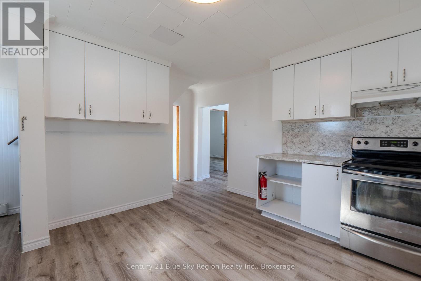 122 William Street, West Nipissing, Ontario  P2B 2B3 - Photo 8 - X12875672