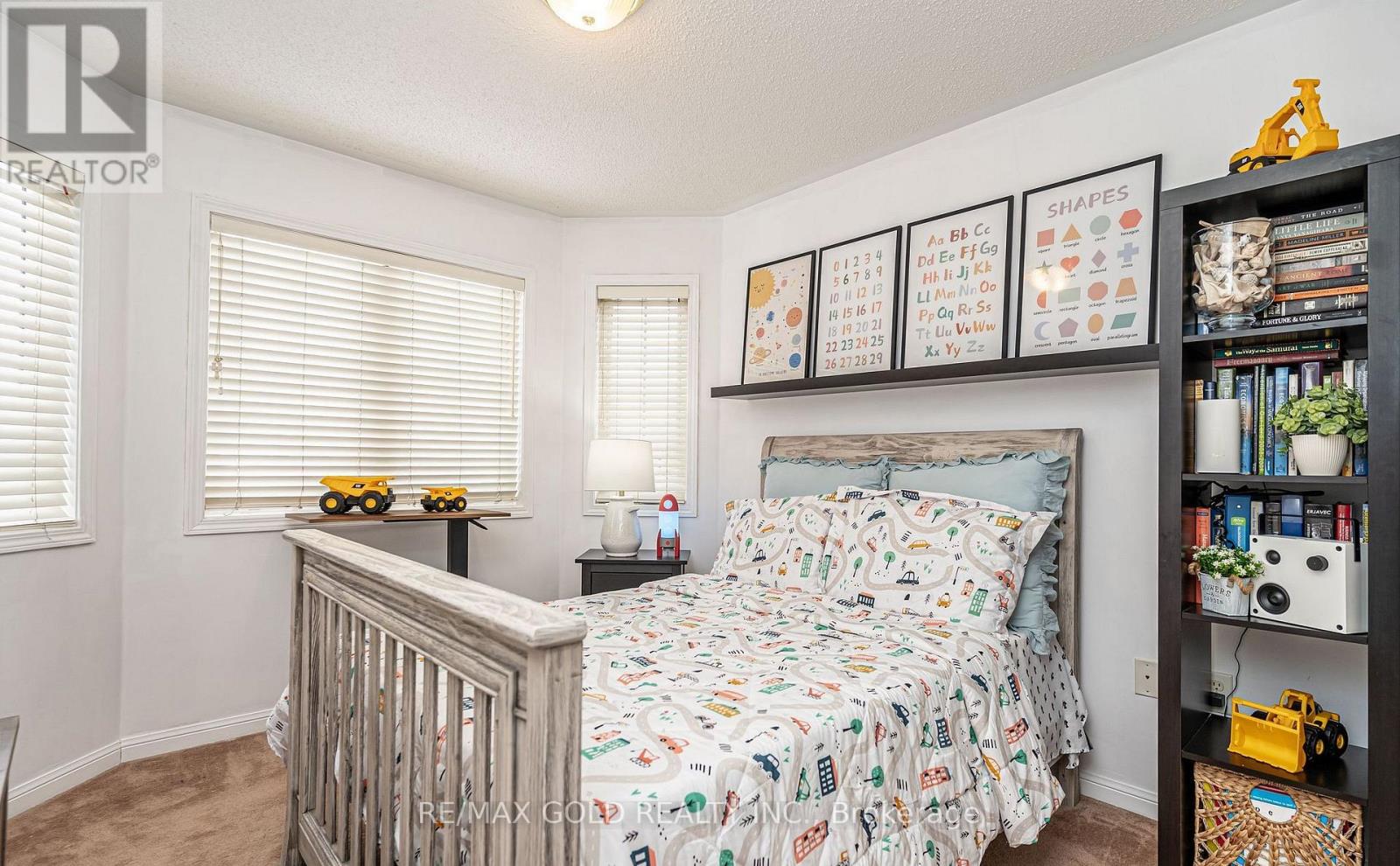 2 Zimmer Street, Brampton, Ontario  L6S 6L3 - Photo 32 - W12875276