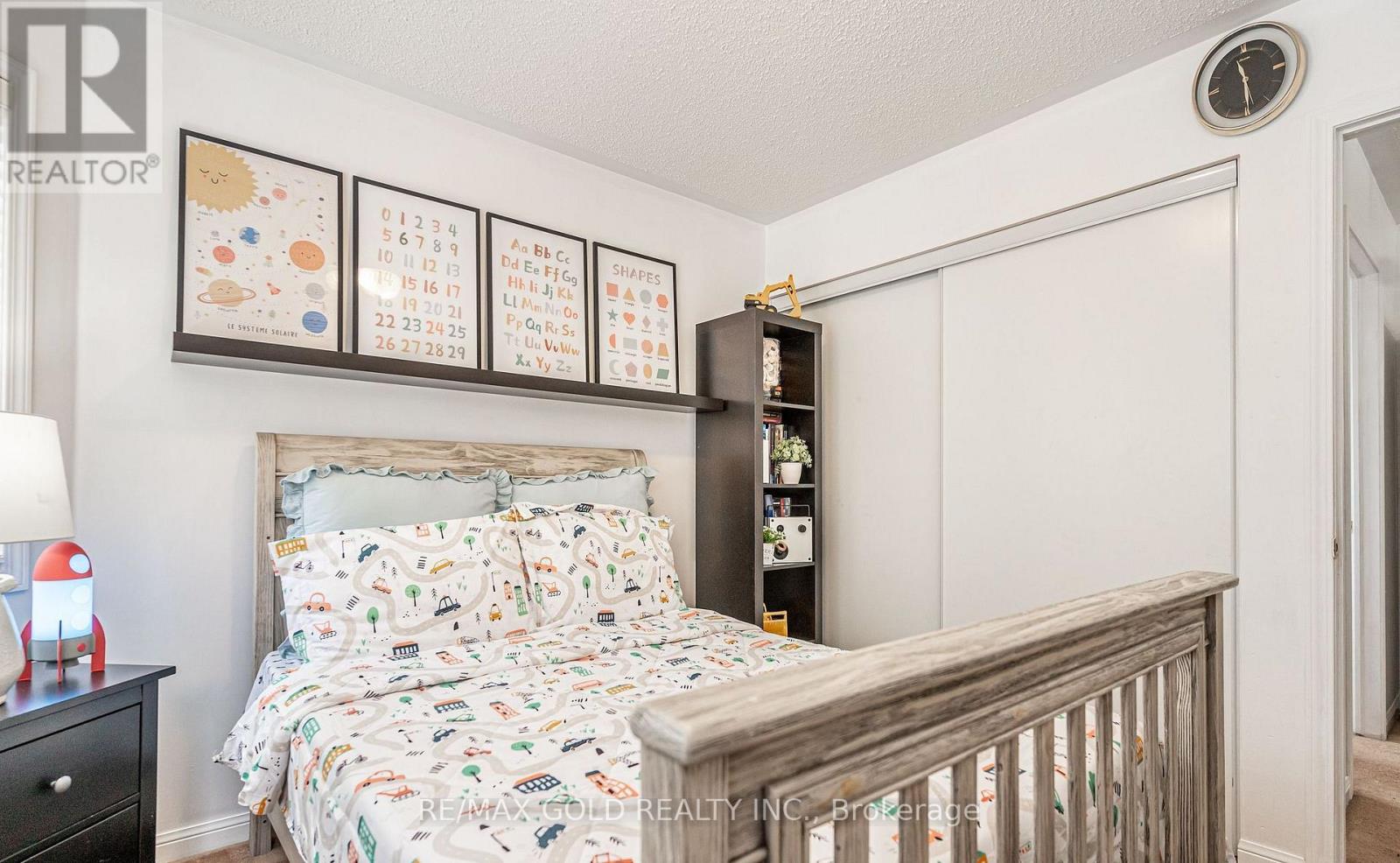 2 Zimmer Street, Brampton, Ontario  L6S 6L3 - Photo 33 - W12875276