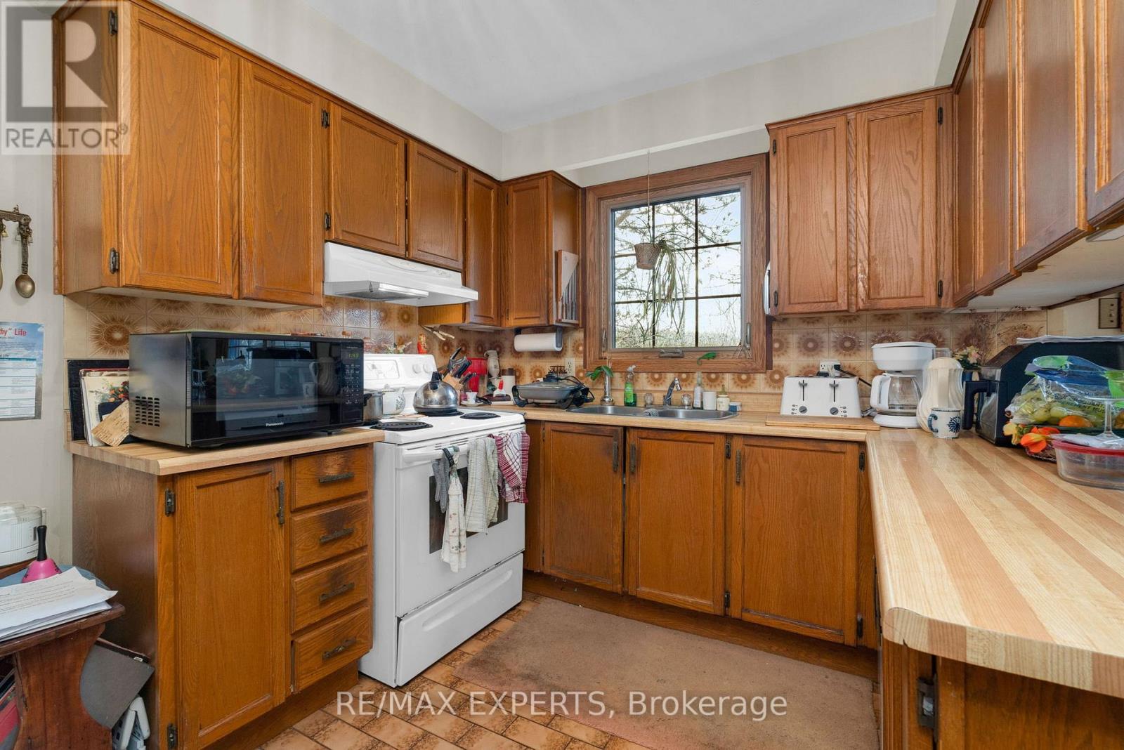 16 Linn Road, Caledon, Ontario  L7E 0N3 - Photo 14 - W12875298