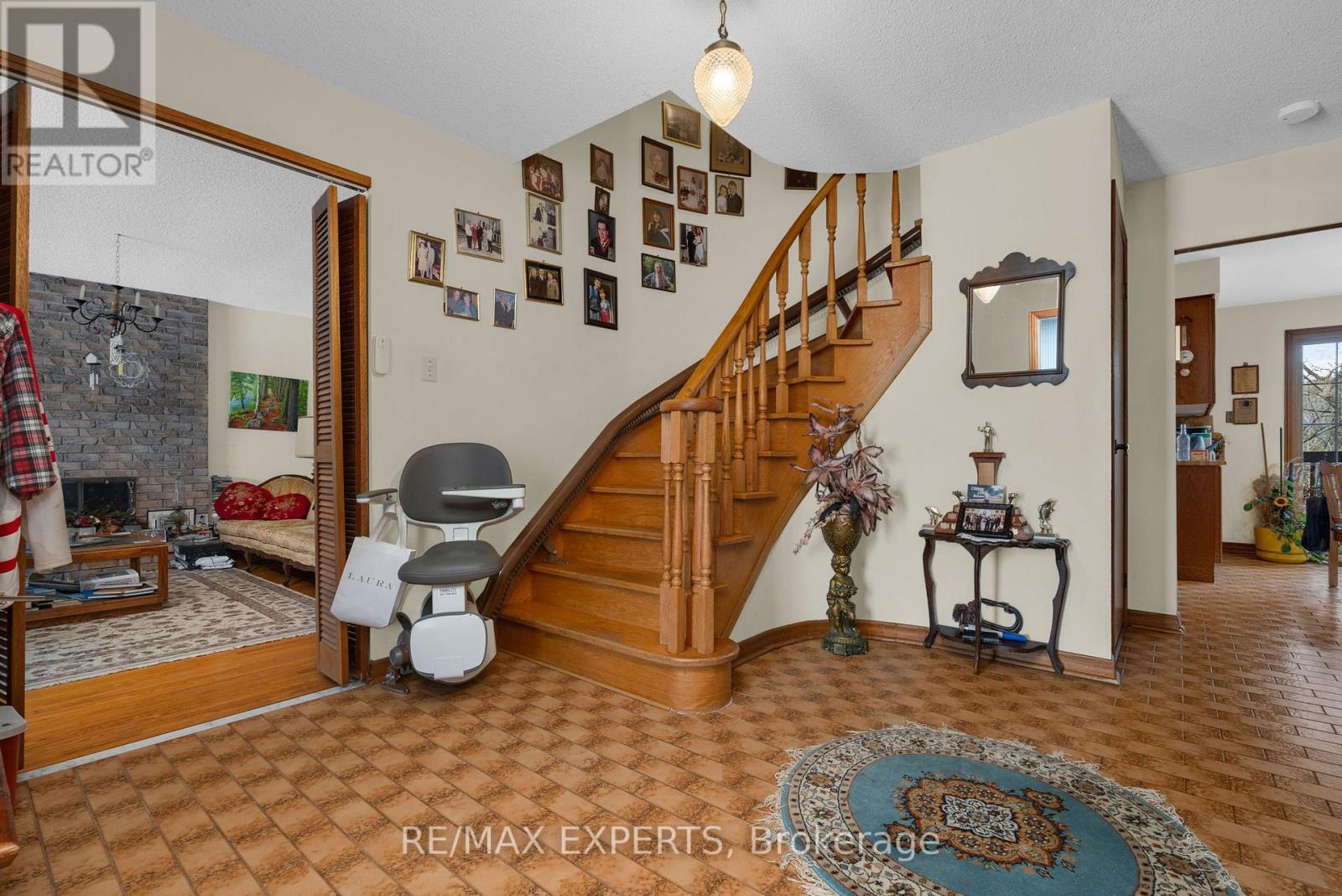 16 Linn Road, Caledon, Ontario  L7E 0N3 - Photo 7 - W12875298