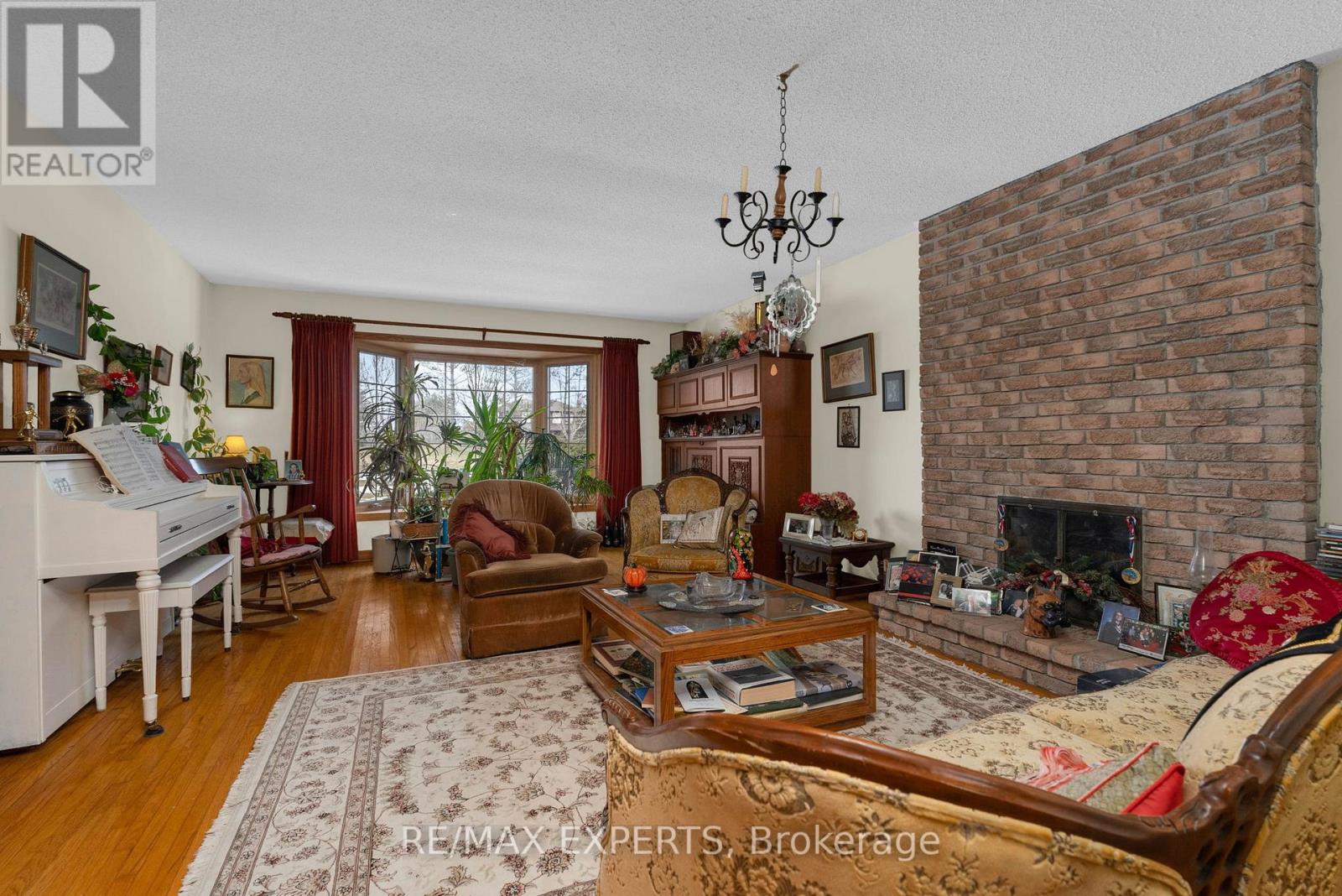 16 Linn Road, Caledon, Ontario  L7E 0N3 - Photo 9 - W12875298