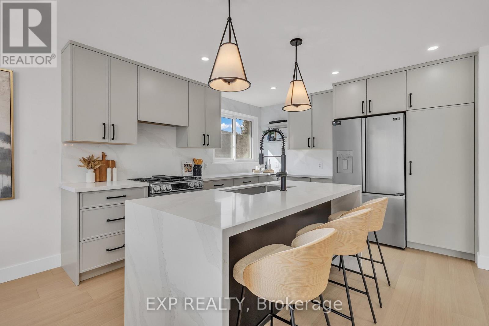 4185 Sutherland Crescent, Burlington, Ontario  L7L 5G3 - Photo 11 - W12875340