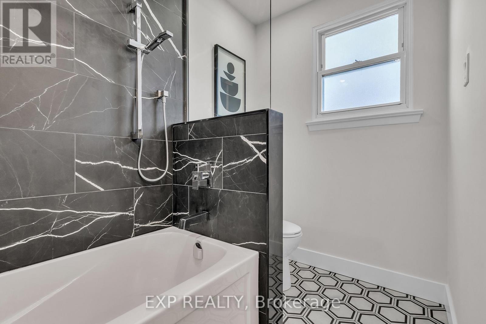 4185 Sutherland Crescent, Burlington, Ontario  L7L 5G3 - Photo 21 - W12875340