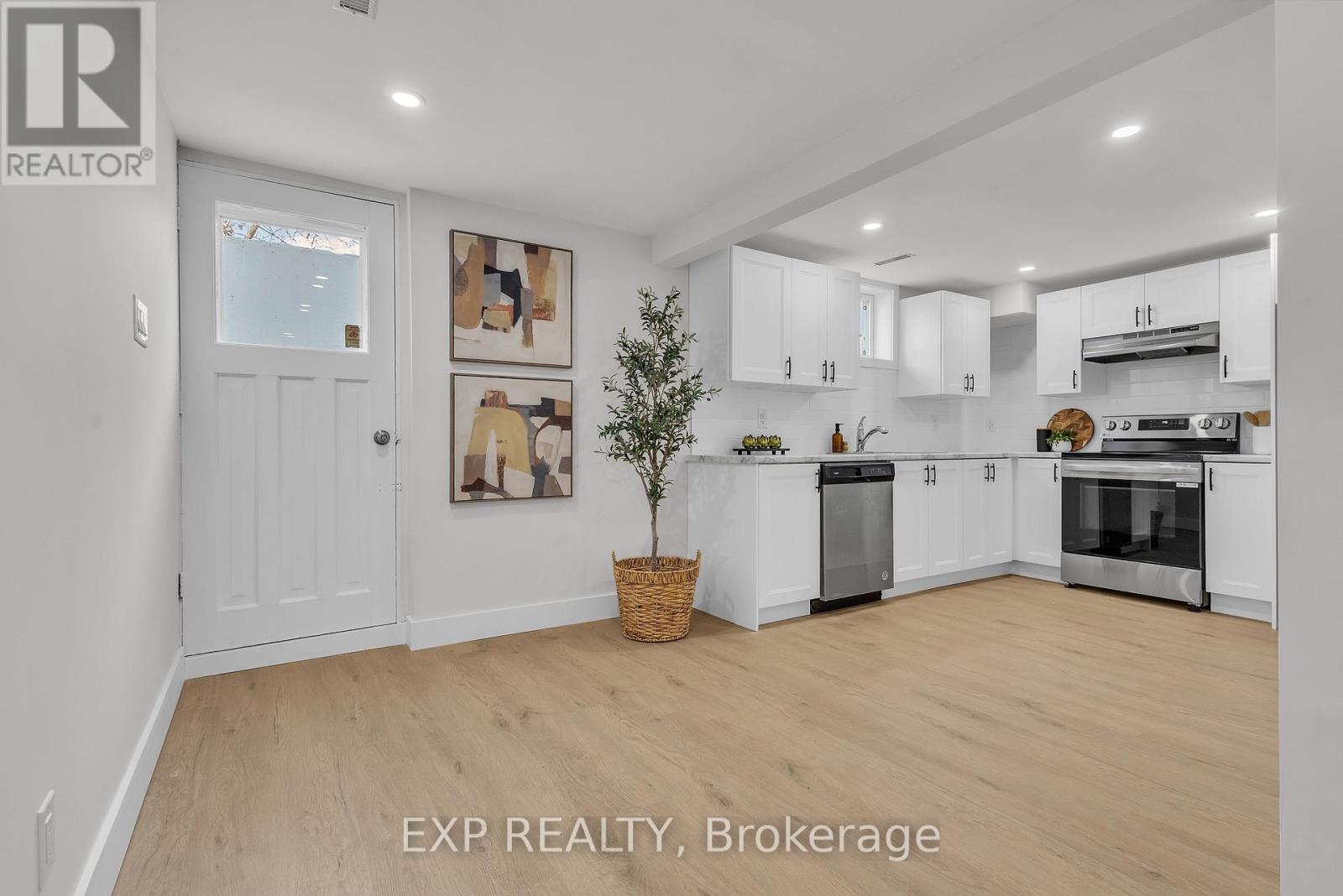 4185 Sutherland Crescent, Burlington, Ontario  L7L 5G3 - Photo 30 - W12875340