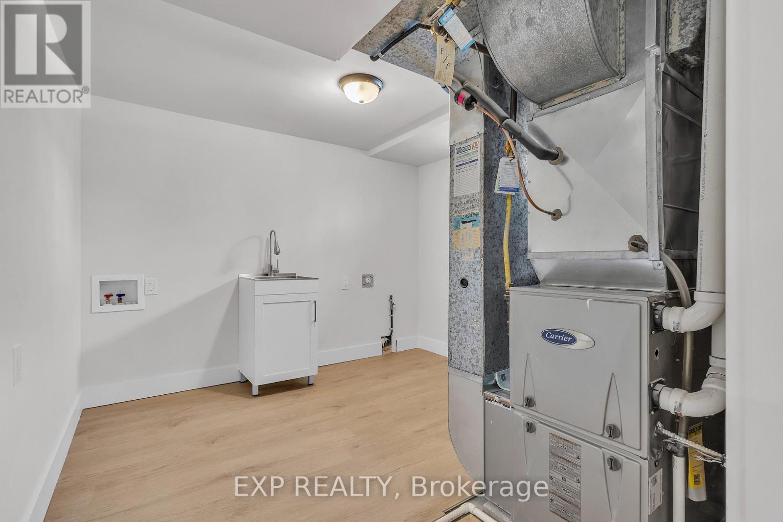 4185 Sutherland Crescent, Burlington, Ontario  L7L 5G3 - Photo 32 - W12875340