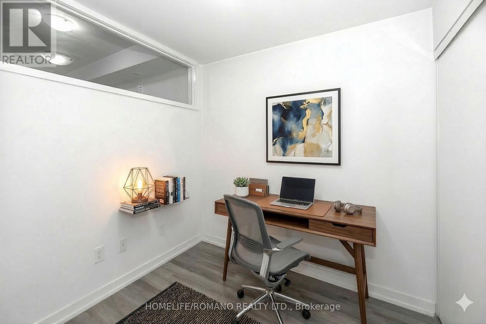 33 - 869 Wilson Avenue, Toronto (Downsview-Roding-Cfb), Ontario  M3K 0A4 - Photo 11 - W12875360