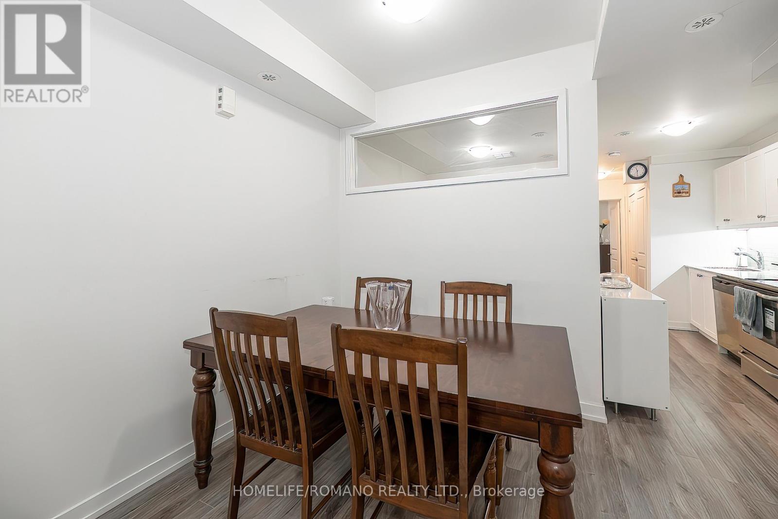 33 - 869 Wilson Avenue, Toronto (Downsview-Roding-Cfb), Ontario  M3K 0A4 - Photo 7 - W12875360