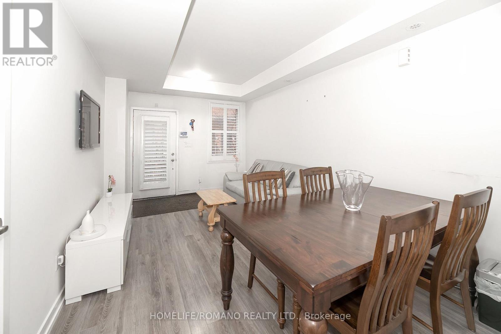 33 - 869 Wilson Avenue, Toronto (Downsview-Roding-Cfb), Ontario  M3K 0A4 - Photo 8 - W12875360