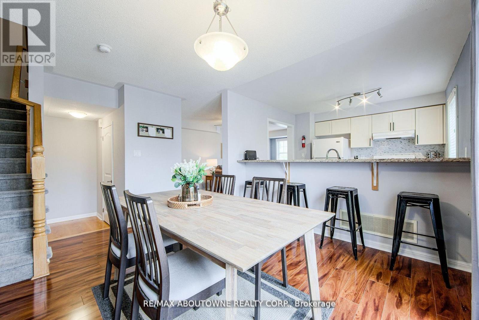 911 Deverell Place, Milton, Ontario  L9T 0M2 - Photo 8 - W12875362