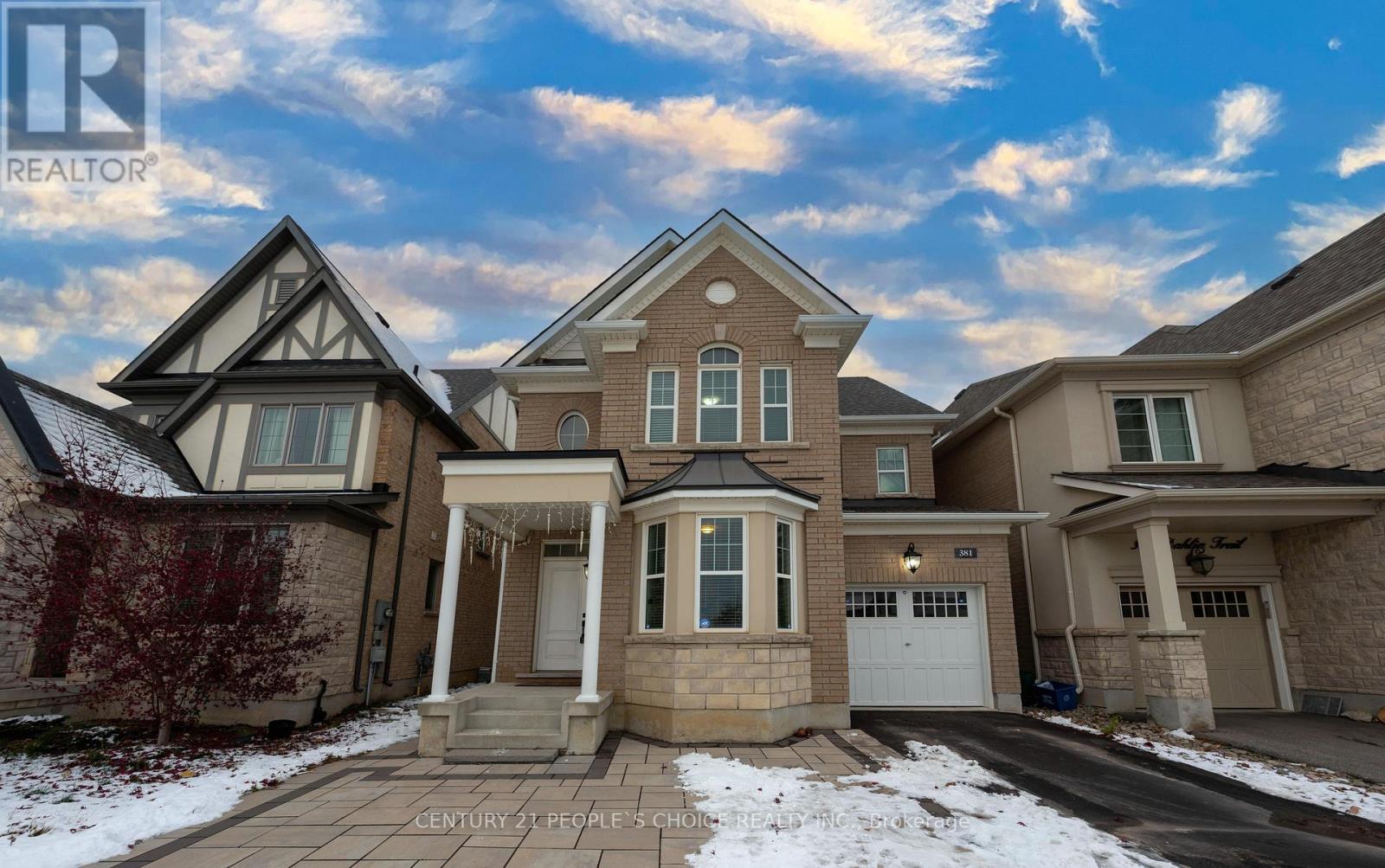 381 DAHLIA TRAIL, Oakville, Ontario