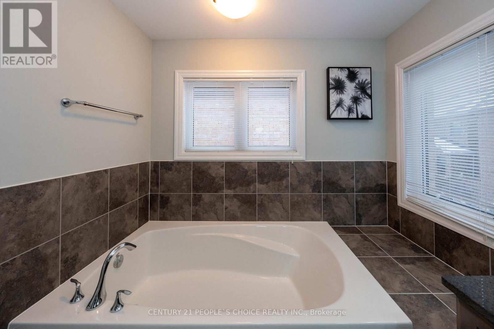 381 Dahlia Trail, Oakville, Ontario  L6M 1L4 - Photo 20 - W12875376