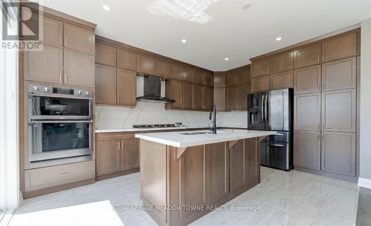 127 Yates Drive, Milton, Ontario  L9E 1S5 - Photo 6 - W12875384