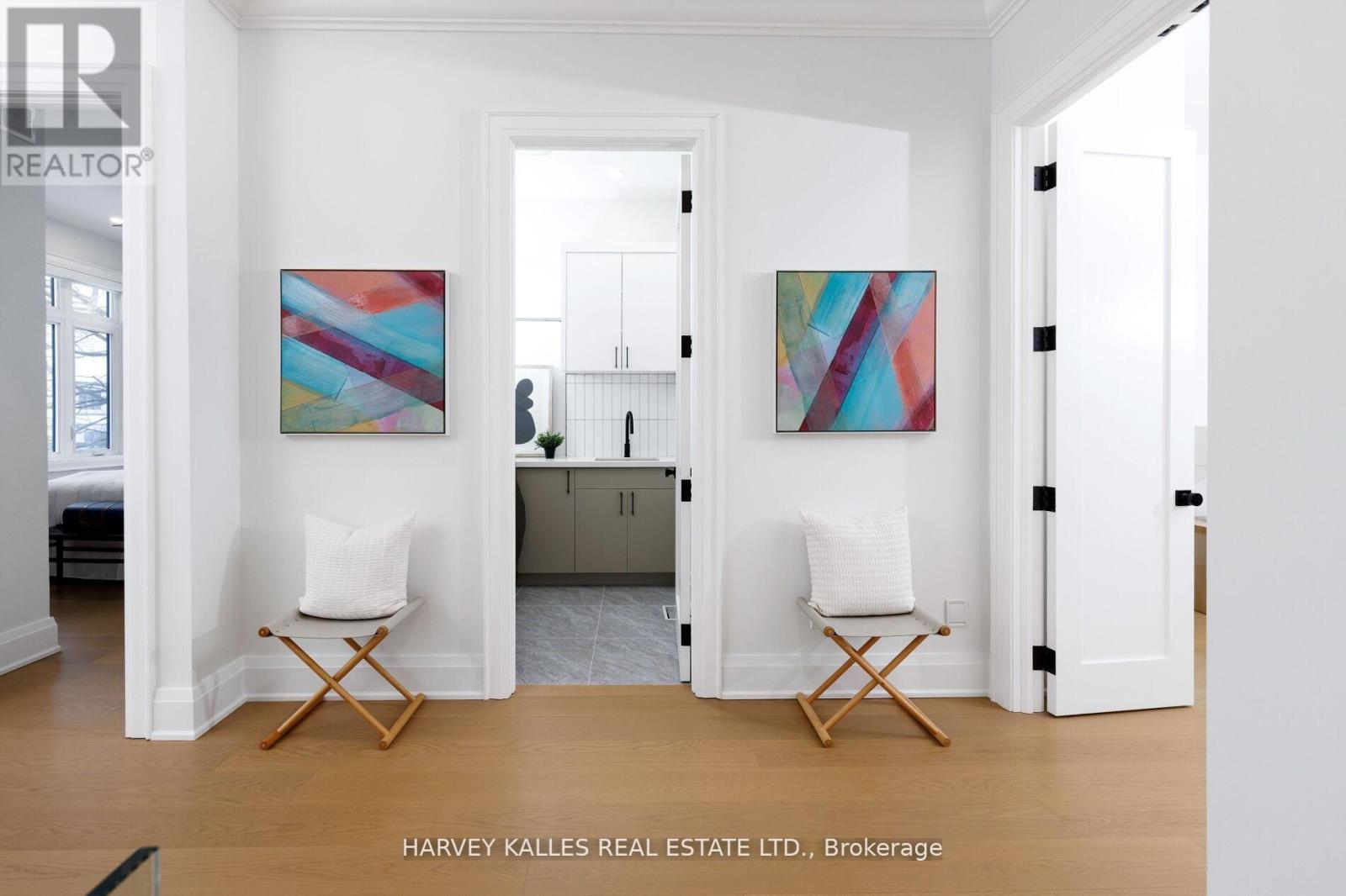 90 Great Oak Drive, Toronto (Princess-Rosethorn), Ontario  M9A 1N5 - Photo 33 - W12875388