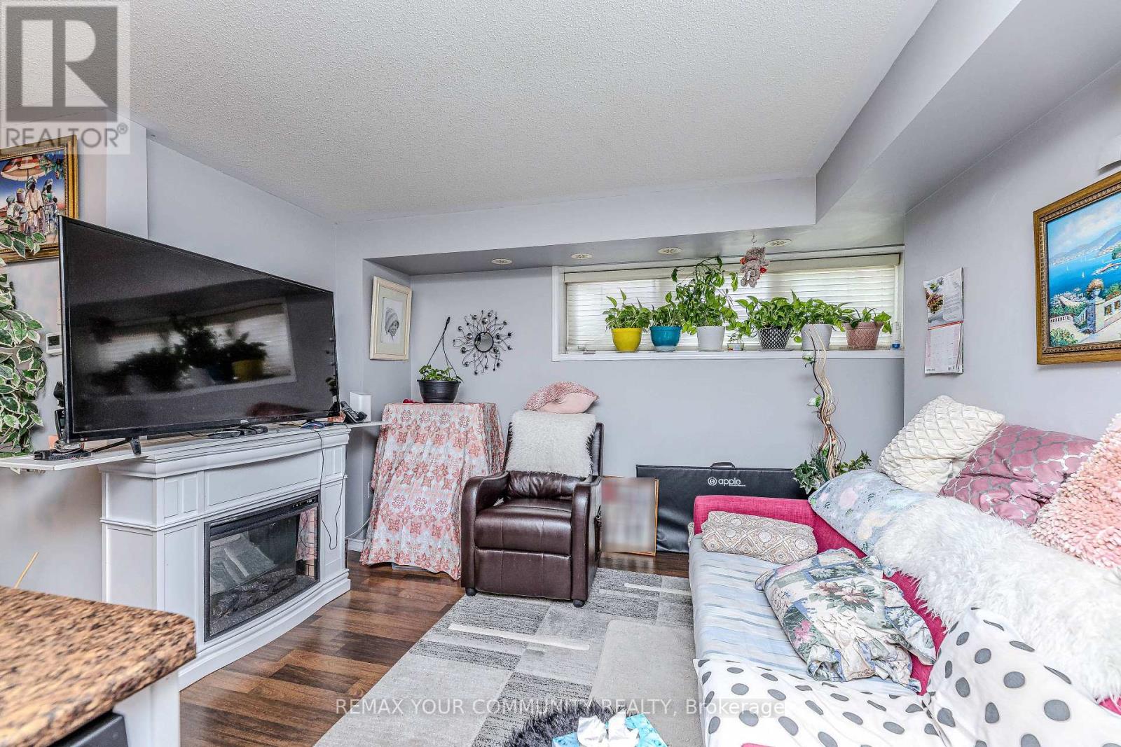 2 - 153 Isaac Devins Boulevard, Toronto (Humberlea-Pelmo Park), Ontario  M9M 0C5 - Photo 12 - W12875420