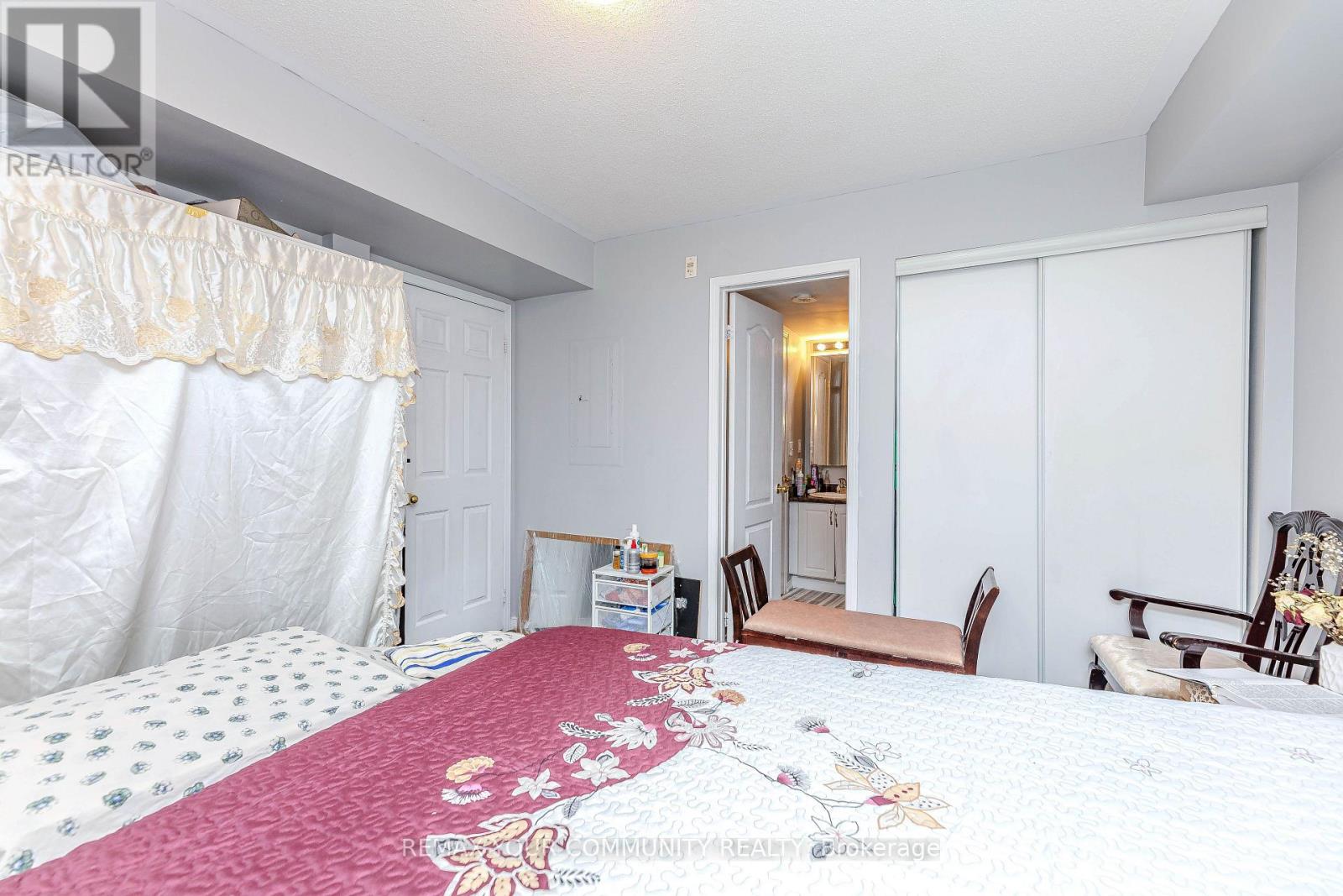 2 - 153 Isaac Devins Boulevard, Toronto (Humberlea-Pelmo Park), Ontario  M9M 0C5 - Photo 18 - W12875420