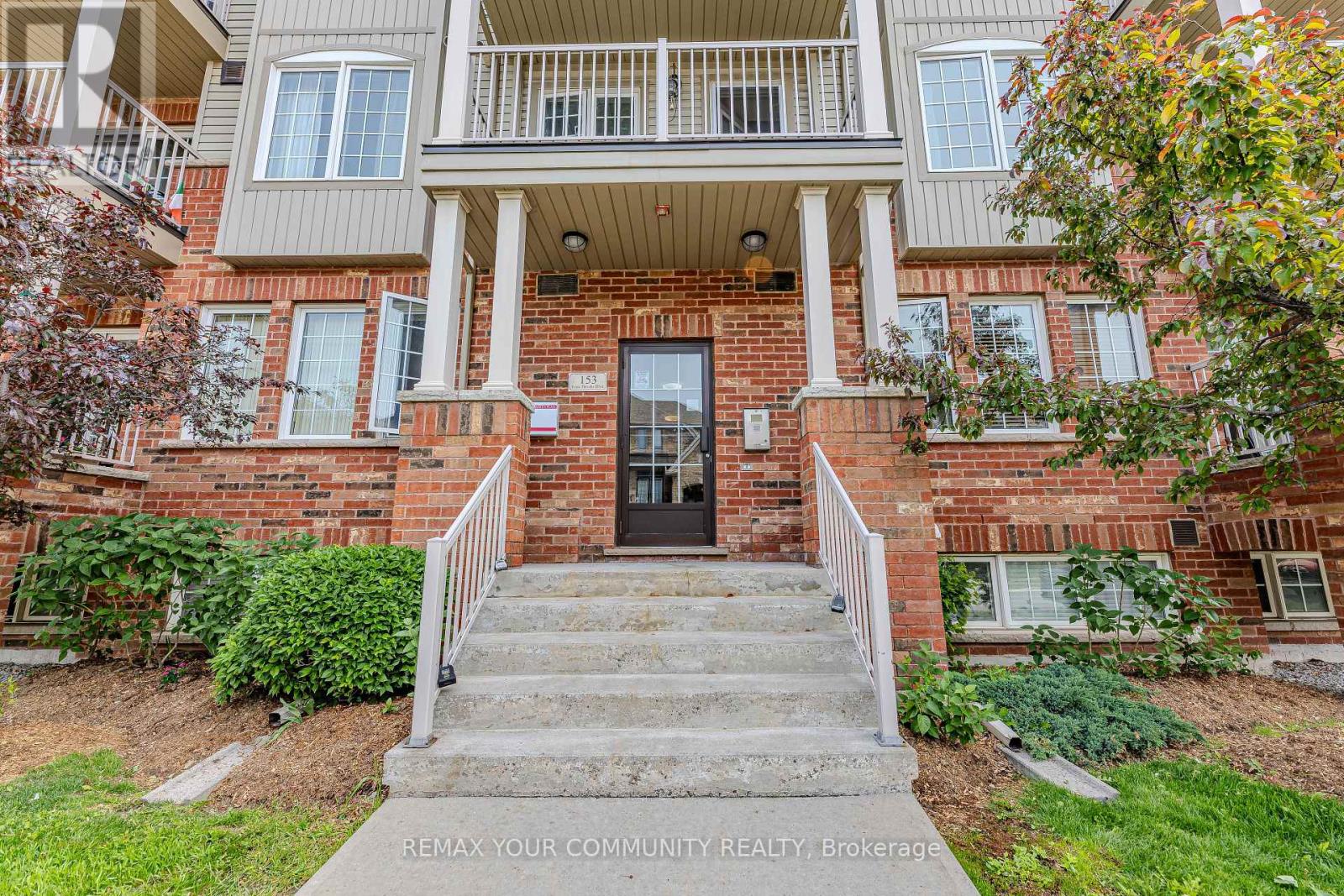 2 - 153 Isaac Devins Boulevard, Toronto (Humberlea-Pelmo Park), Ontario  M9M 0C5 - Photo 4 - W12875420