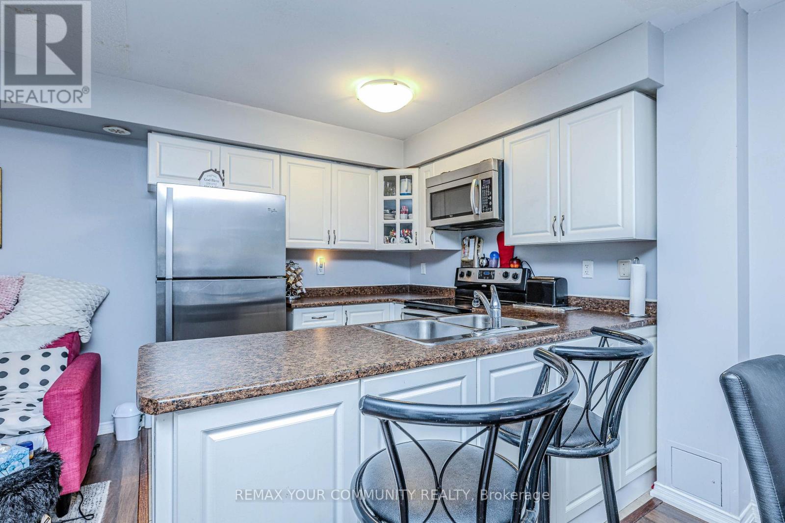 2 - 153 Isaac Devins Boulevard, Toronto (Humberlea-Pelmo Park), Ontario  M9M 0C5 - Photo 9 - W12875420