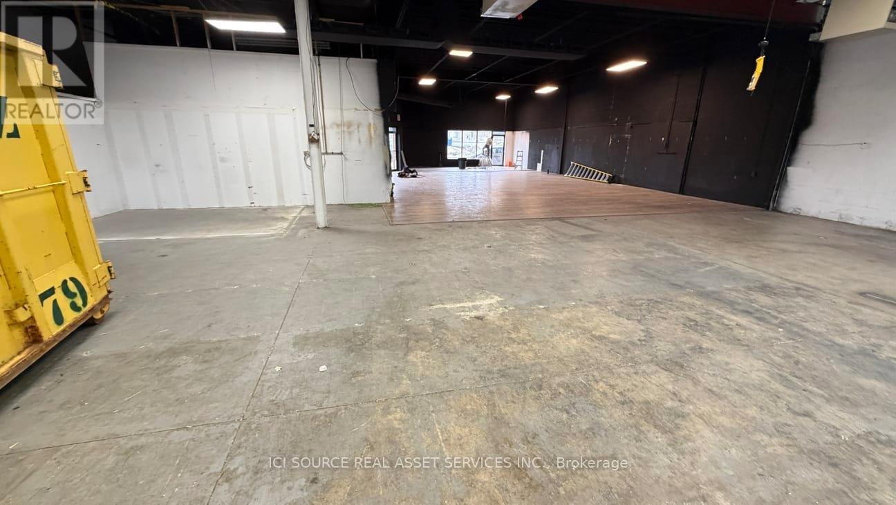 A-South Unit 31-33 - 18 Strathearn Avenue, Brampton (Steeles Industrial), Ontario  L6T 4X8 - Photo 13 - W12875442