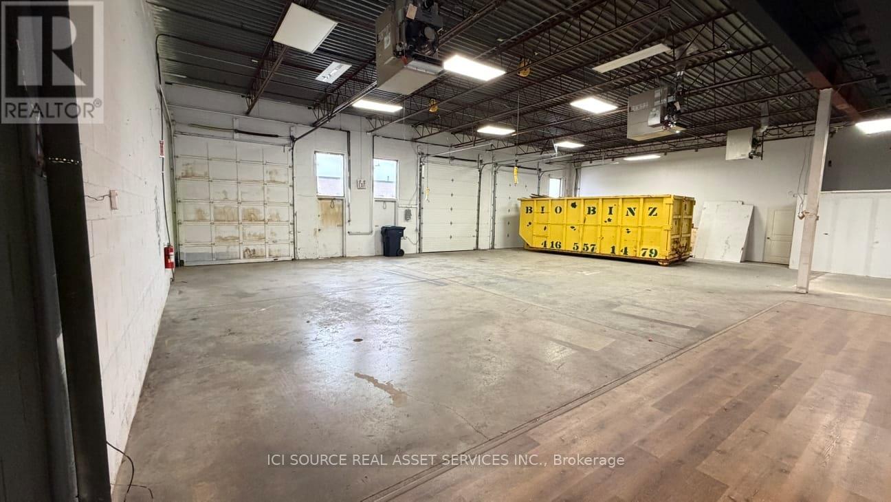 A-South Unit 31-33 - 18 Strathearn Avenue, Brampton (Steeles Industrial), Ontario  L6T 4X8 - Photo 4 - W12875442