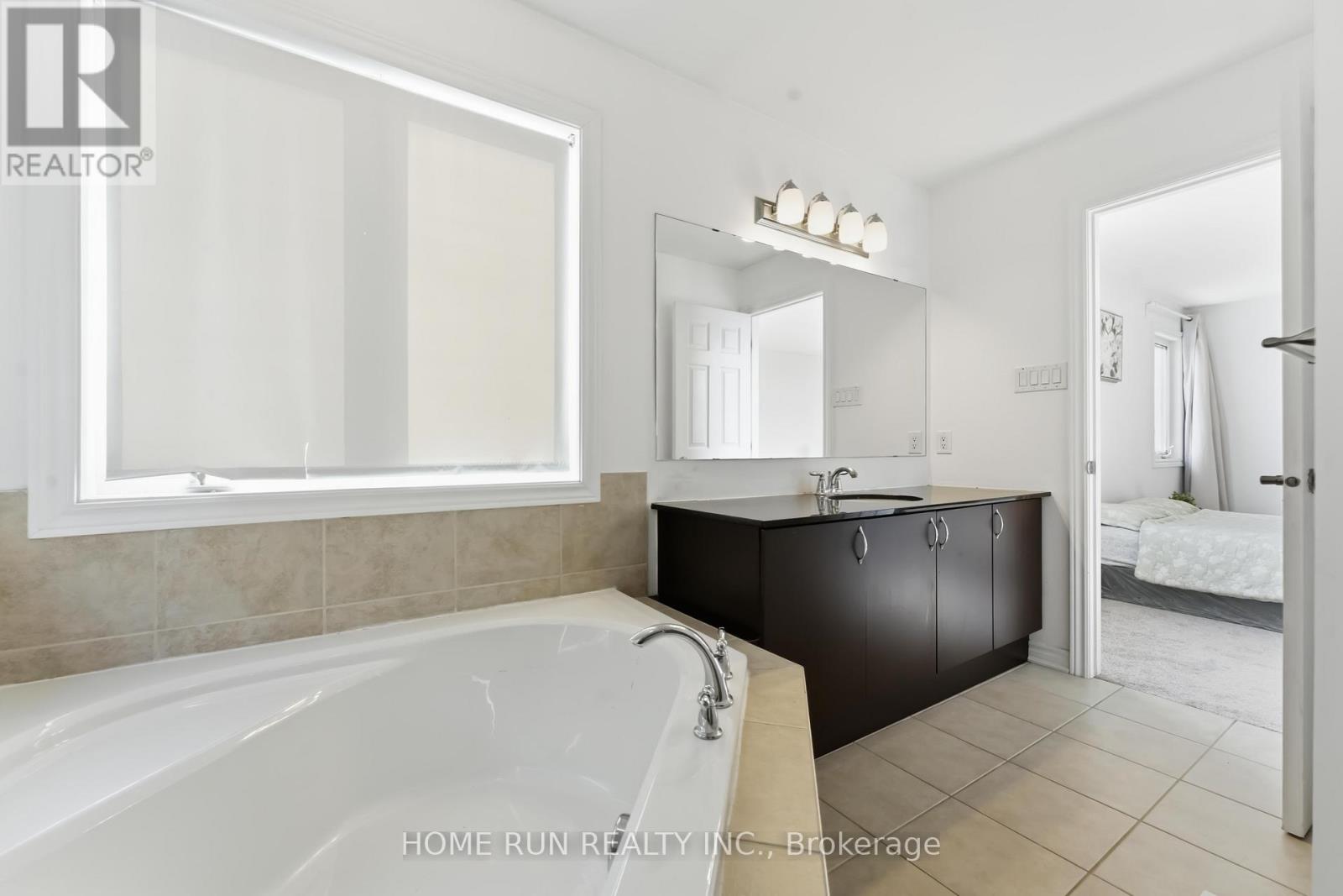 358 Meadowbreeze Drive, Ottawa, Ontario  K2M 0K3 - Photo 39 - X12874998