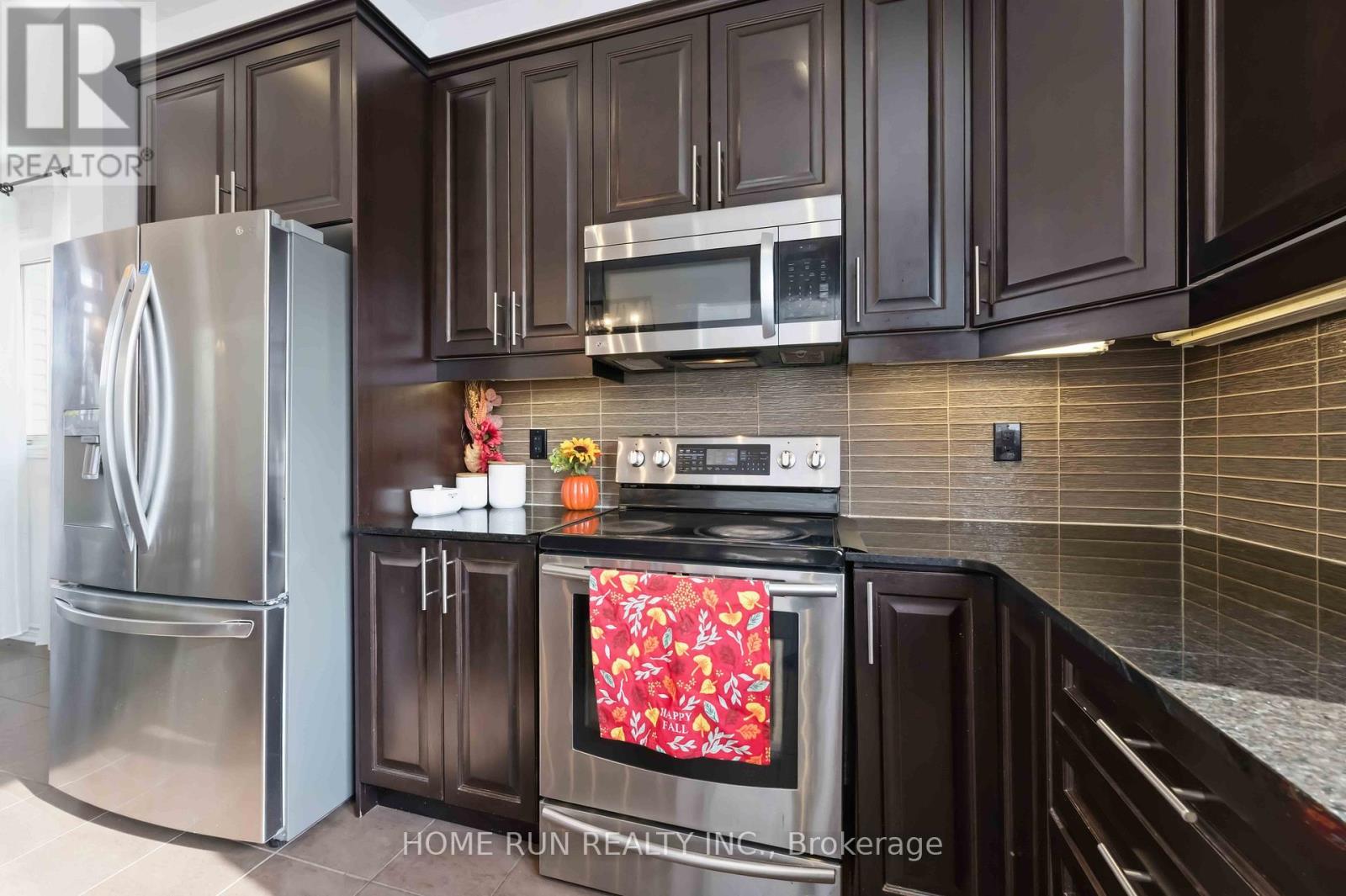 358 Meadowbreeze Drive, Ottawa, Ontario  K2M 0K3 - Photo 20 - X12874998