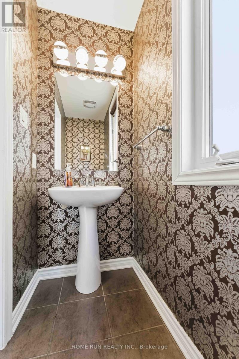 358 Meadowbreeze Drive, Ottawa, Ontario  K2M 0K3 - Photo 47 - X12874998