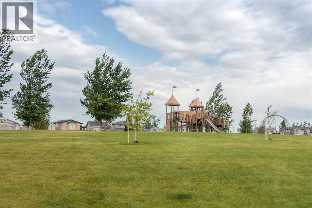 379 Tartan Circle W, Lethbridge, Alberta  T1J 4Z3 - Photo 2 - A2291915