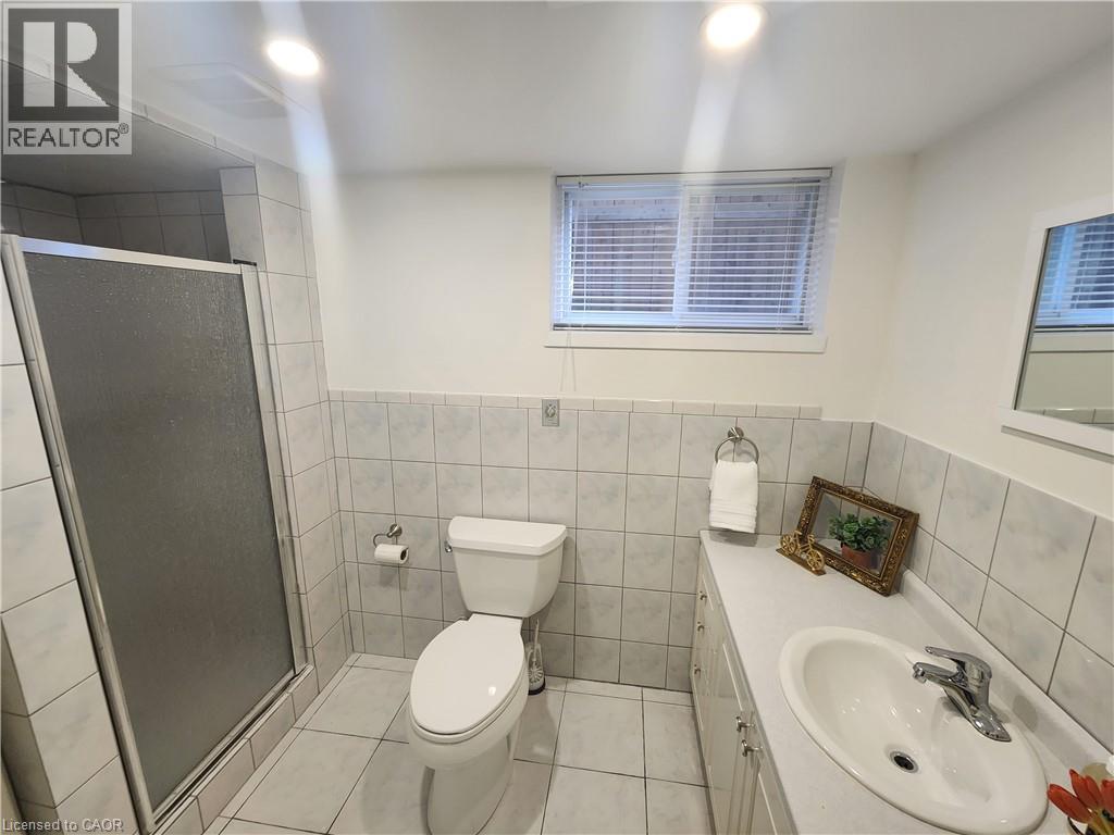 15 Valery Court Unit# Lower, Hamilton, Ontario  L9C 2W2 - Photo 12 - 40811504