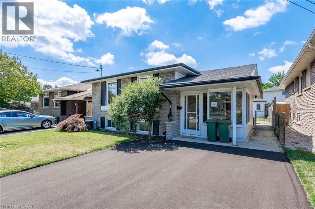 15 Valery Court Unit# Lower, Hamilton, Ontario  L9C 2W2 - Photo 2 - 40811504