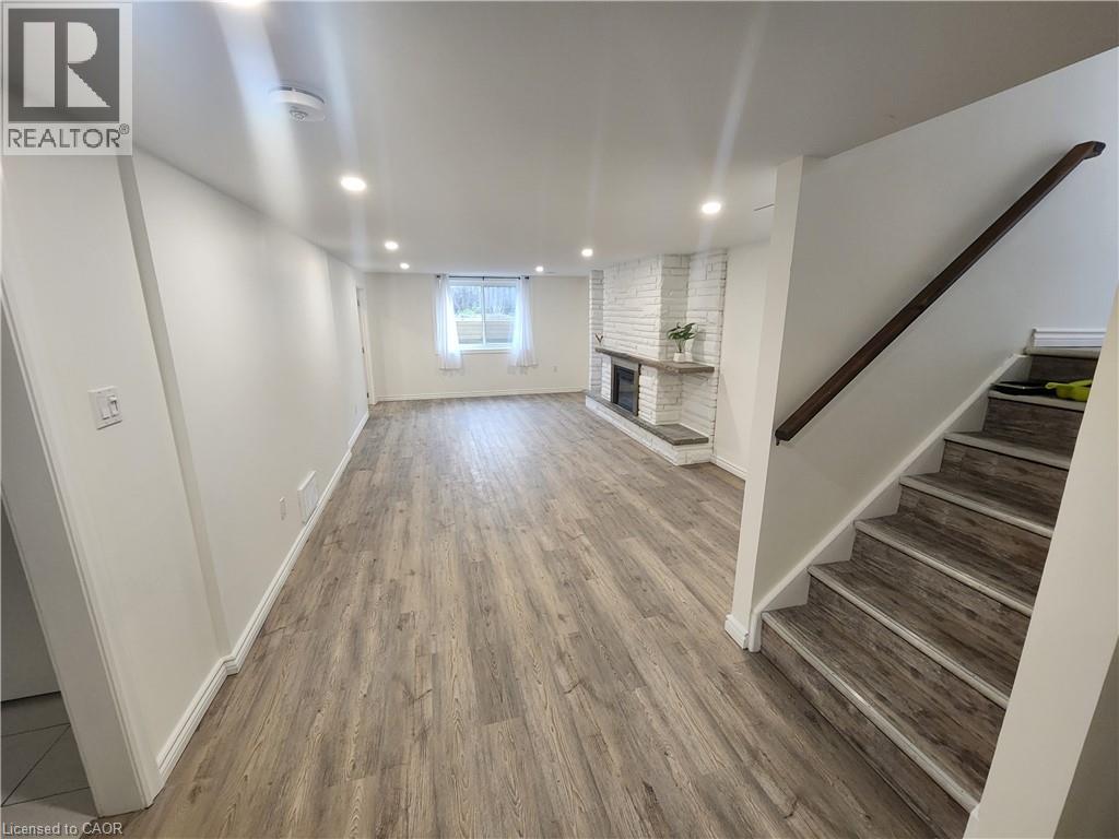 15 Valery Court Unit# Lower, Hamilton, Ontario  L9C 2W2 - Photo 4 - 40811504