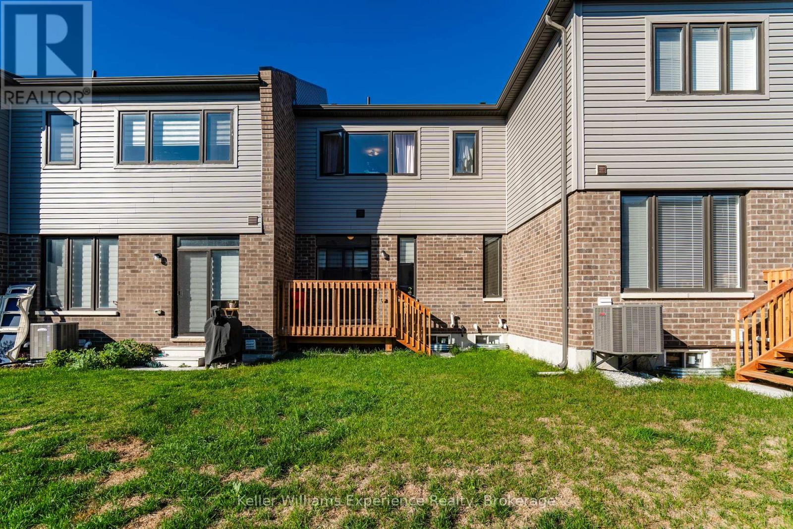 12 Durham Avenue, Barrie, Ontario  L9J 0W7 - Photo 30 - S12875284