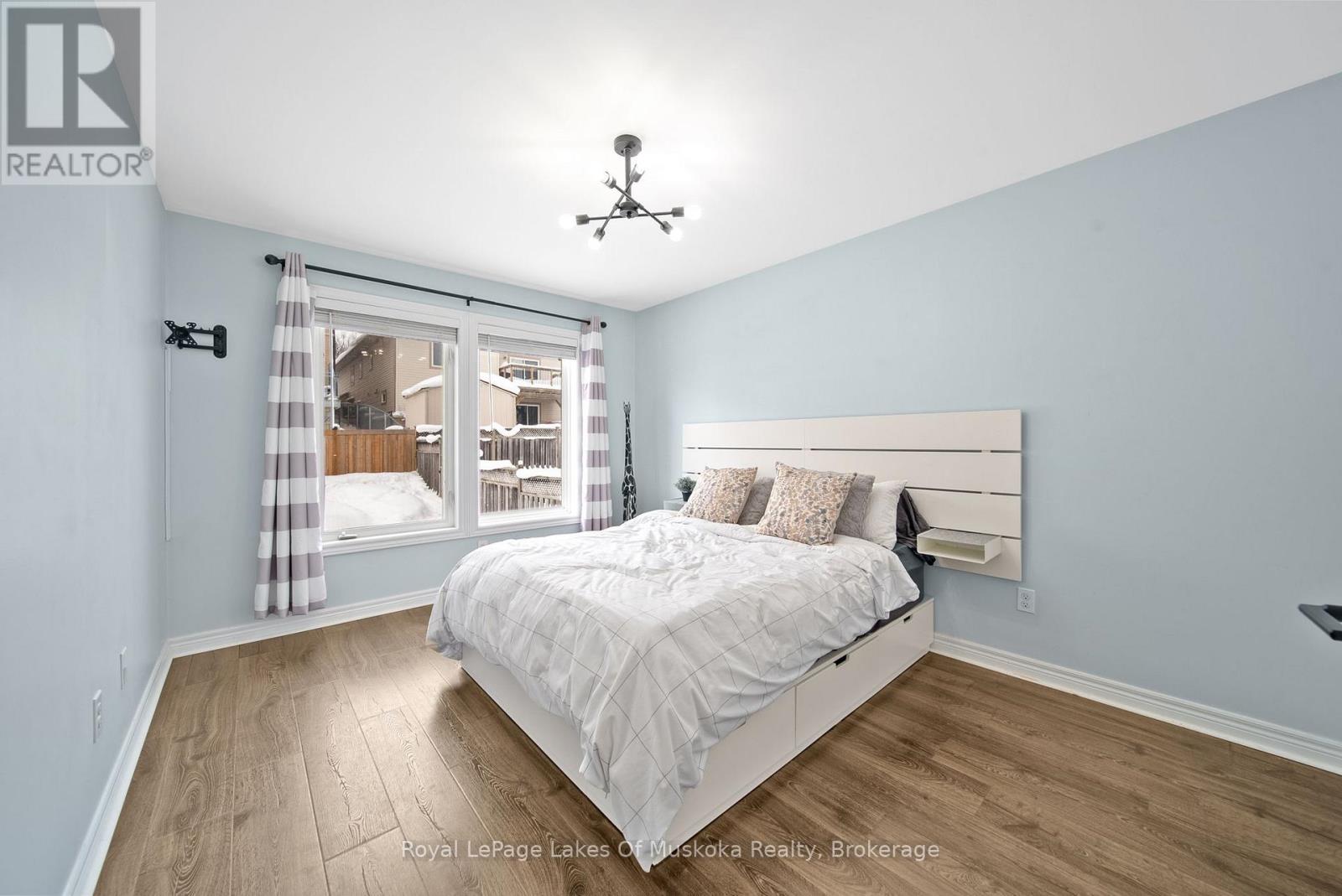 70 Pearl Drive, Orillia, Ontario  L3V 6H2 - Photo 19 - S12875300