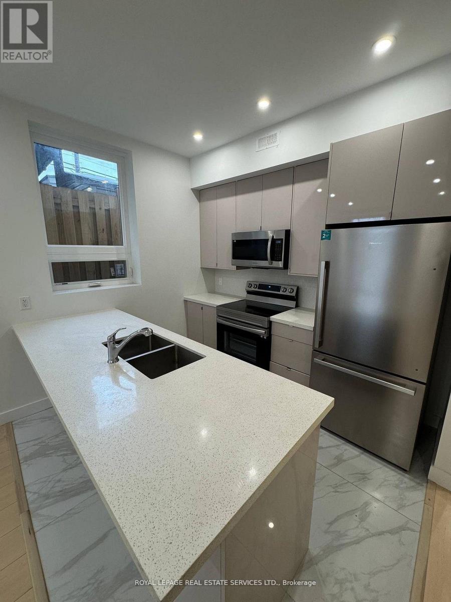 2 - 4b Huron Avenue N, Ottawa, Ontario  K1Y 0V9 - Photo 2 - X12875226